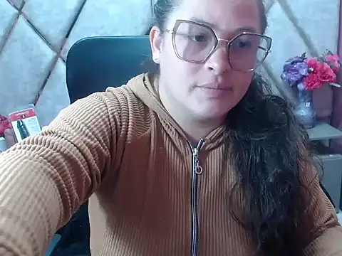 Sarah Boobs  online show from February 24, 3:26 am