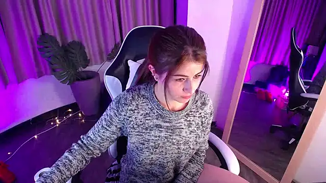 teylo80as online show from February 7, 11:25 am