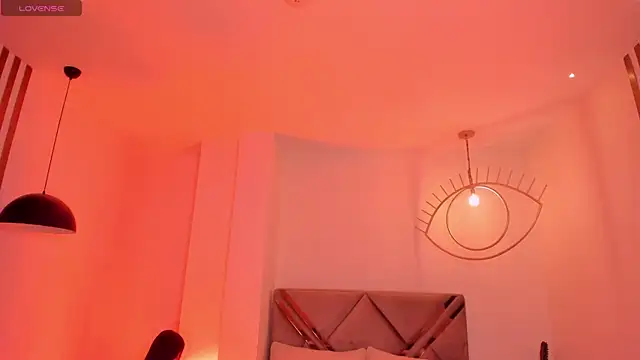 BriannaFox1 online show from April 5, 11:13 pm