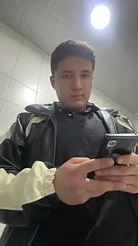 Alexander Connor online show from April 13, 11:59 am