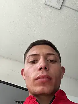 santiObrero online show from March 26, 3:06 pm