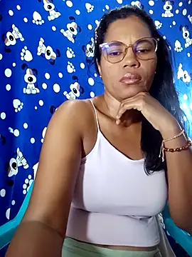 Snapshot of Yandris_1212 chatting on May 7, 1:16 pm Yandris 1212 online show from May 7, 1:16 pm