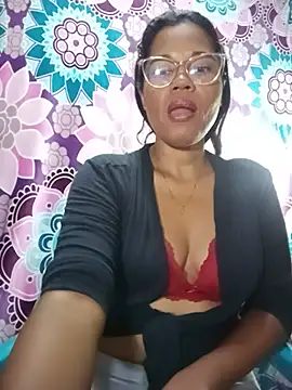 Snapshot of Yandris_1212 chatting on June 4, 11:22 pm Yandris 1212 online show from June 4, 11:22 pm