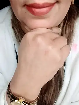 Naughty-Yousra online show from March 6, 9:22 pm