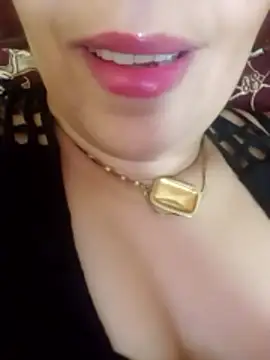 Naughty-Yousra online show from May 16, 8:44 am