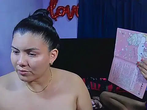 Helena-Paola online show from April 15, 1:12 am