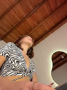 Snapshot of Alison_Ivanova chatting on February 16, 3:46 am Alison Ivanova online show from February 16, 3:46 am