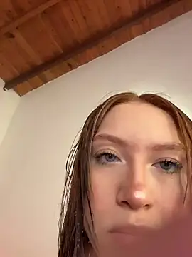 Snapshot of Alison_Ivanova chatting on February 17, 6:10 am Alison Ivanova online show from February 17, 6:10 am