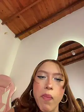 Snapshot of Alison_Ivanova chatting on February 19, 3:46 am Alison Ivanova online show from February 19, 3:46 am