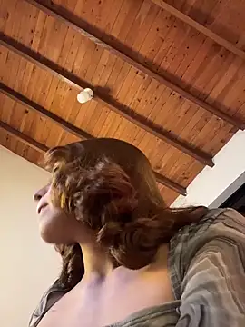 Snapshot of Alison_Ivanova chatting on February 25, 5:17 am Alison Ivanova online show from February 25, 5:17 am