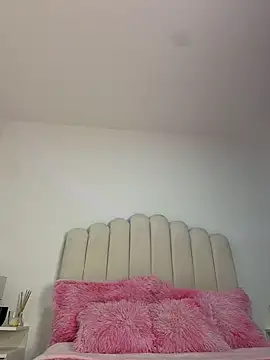 Alison Ivanova online show from June 25, 1:05 am