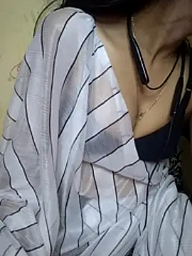 annugirl online show from February 7, 6:22 pm