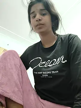 Snapshot of Cute-Natashaa chatting on February 9, 3:21 am Cute-Natashaa online show from February 9, 3:21 am