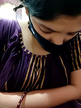 Snapshot of diyabannerjee chatting on March 1, 8:27 am diyabannerjee online show from March 1, 8:27 am