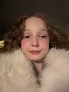 Snapshot of outside_rosy chatting on March 1, 4:53 pm outside rosy online show from March 1, 4:53 pm