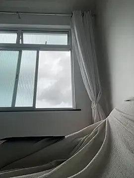 Snapshot of peuba12 chatting on March 3, 12:33 pm peuba12 online show from March 3, 12:33 pm