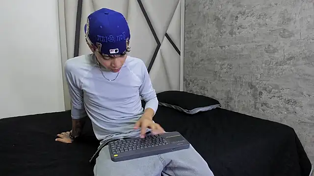 Dogan Renzo0 online show from February 1, 11:31 am