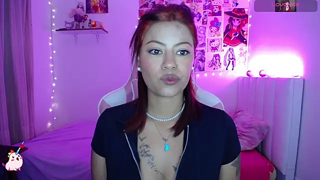 Danna Soffia online show from August 4, 12:52 pm