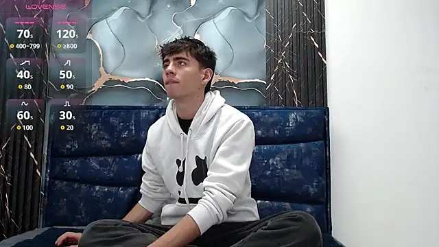 Snapshot of Lust_demian chatting on February 17, 11:40 am Lust demian online show from February 17, 11:40 am