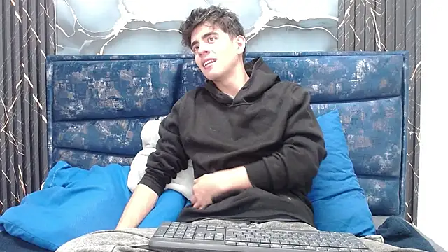 Snapshot of Lust_demian chatting on February 23, 11:51 am Lust demian online show from February 23, 11:51 am