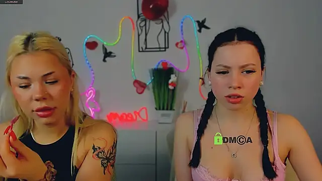 Snapshot of alexa_bonni chatting on February 15, 6:43 am alexa bonni online show from February 15, 6:43 am