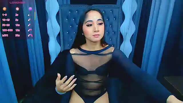 Maureen Hilton online show from February 13, 1:56 am