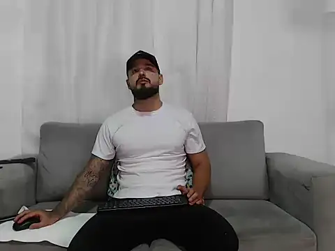 Handsomen69 online show from February 24, 12:52 am