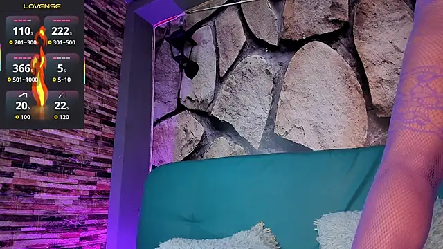 Snapshot of savana_rios chatting on February 13, 12:01 pm savana rios online show from February 13, 12:01 pm