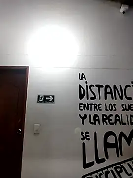 Snapshot of Catalinna_03 chatting on February 18, 12:23 pm Catalinna 03 online show from February 18, 12:23 pm