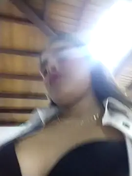 Snapshot of Catalinna_03 chatting on February 28, 7:37 pm Catalinna 03 online show from February 28, 7:37 pm