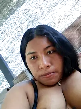 Sweet-Dirty-Storm online show from May 9, 4:45 pm