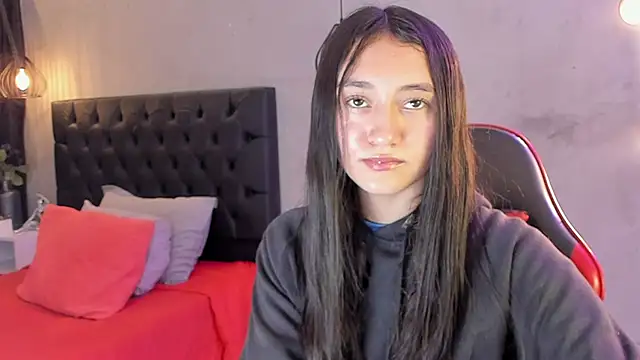 isabella nowa online show from April 9, 11:37 am