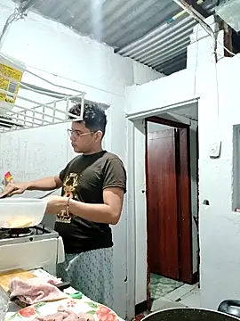 ClarkAndBruno online show from April 22, 4:15 am