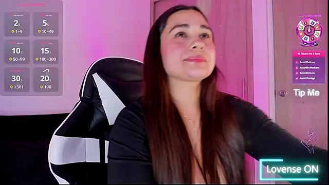 Snapshot of saray_mendozaa chatting on February 2, 9:13 pm saray mendozaa online show from February 2, 9:13 pm