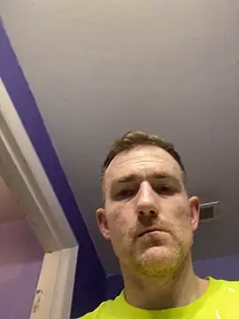 Snapshot of Rumndo1 chatting on February 17, 1:02 am Rumndo1 online show from February 17, 1:02 am