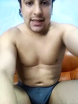 Snapshot of AxelWhitte chatting on February 23, 6:05 pm AxelWhitte online show from February 23, 6:05 pm