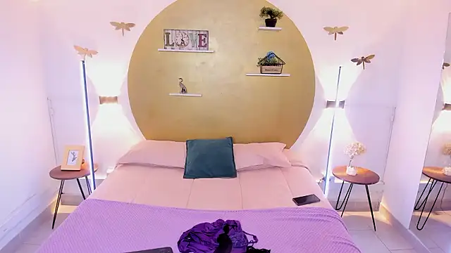 naomi campell online show from March 14, 6:46 pm