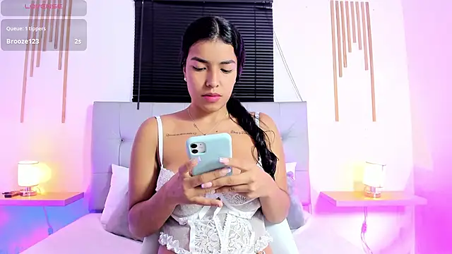  kimmygrey online show from February 28, 1:39 am