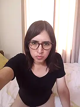 Snapshot of Eide-26 chatting on February 22, 9:57 pm Eide-26 online show from February 22, 9:57 pm