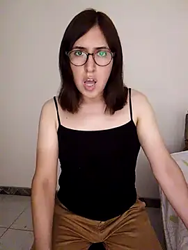 Snapshot of Eide-26 chatting on February 26, 3:05 am Eide-26 online show from February 26, 3:05 am