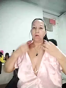 RosseLaure online show from June 14, 1:36 am