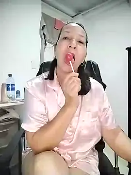 RosseLaure online show from June 14, 2:24 am