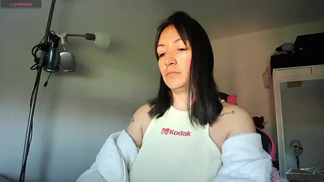 Yulian Milf online show from April 25, 8:06 am