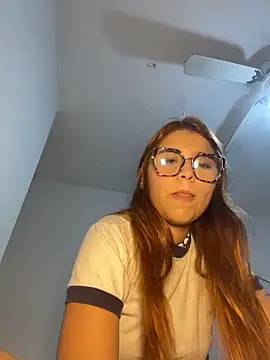 Snapshot of baddieasiantv chatting on February 1, 11:36 pm baddieasiantv online show from February 1, 11:36 pm