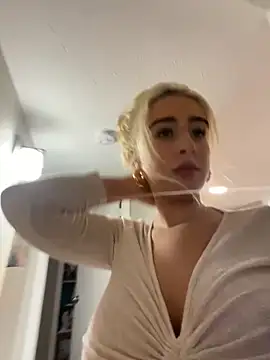 Pink mink21 online show from February 5, 12:26 am