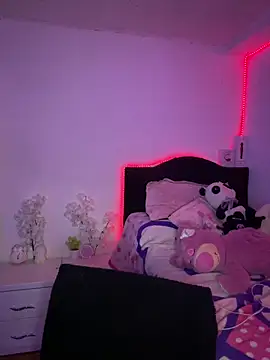 andyy x online show from March 12, 10:27 pm