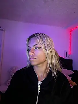 andyy x online show from April 12, 6:51 am