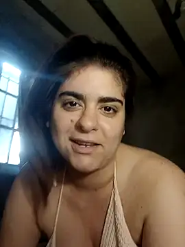 Snapshot of CherryRabitt chatting on February 12, 8:15 pm CherryRabitt online show from February 12, 8:15 pm