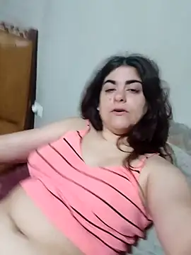 Snapshot of CherryRabitt chatting on February 20, 8:05 am CherryRabitt online show from February 20, 8:05 am