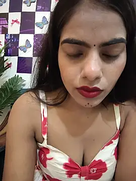 Snapshot of Alisha_Babyy chatting on July 6, 8:22 am Alisha Babyy online show from July 6, 8:22 am